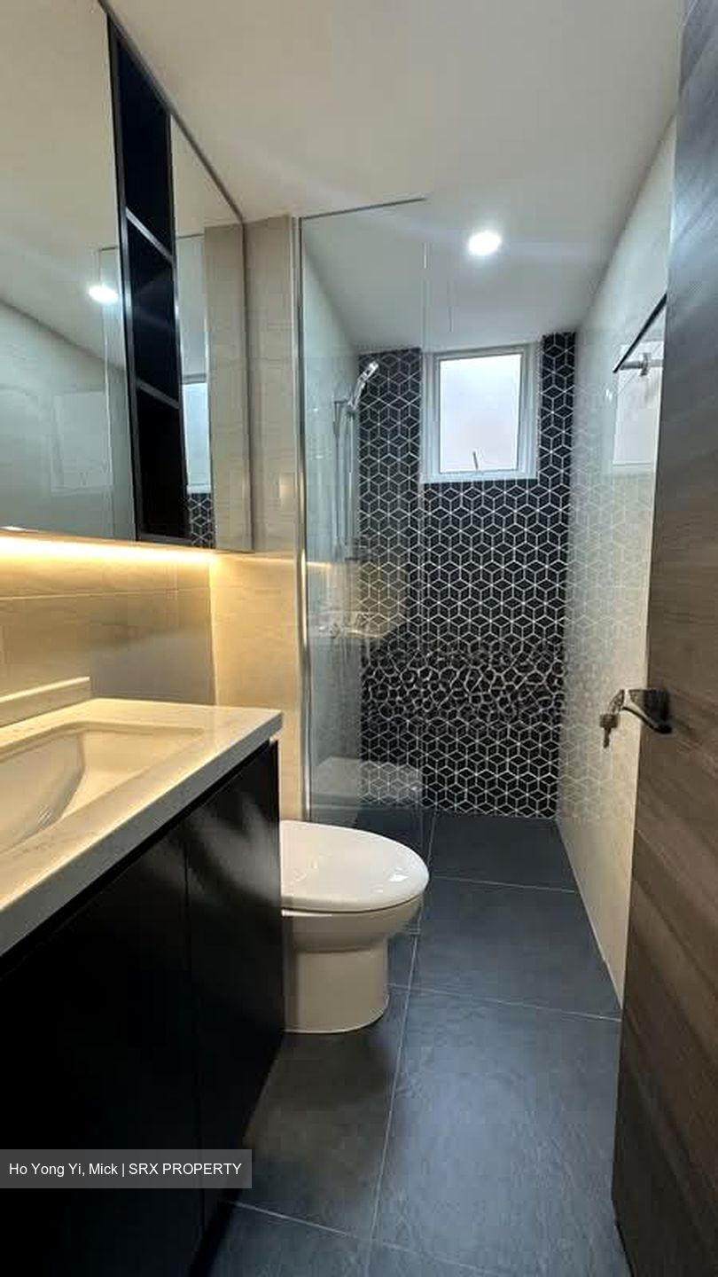Castle Green (D26), Condominium #578634161